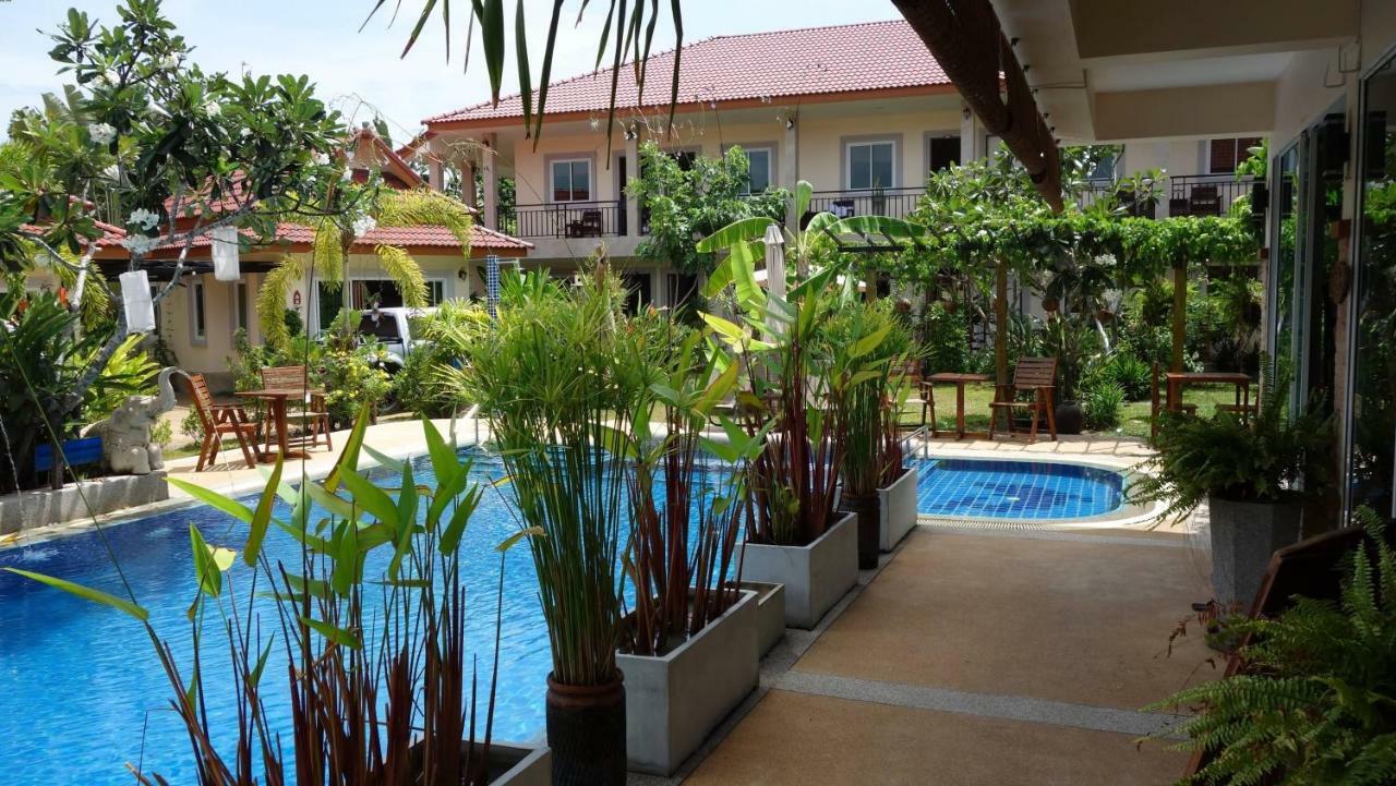 Hotel Baan Sooksiri Bangsaray Sattahip Zewnętrze zdjęcie